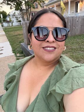 Meet your Posher, Lorena
